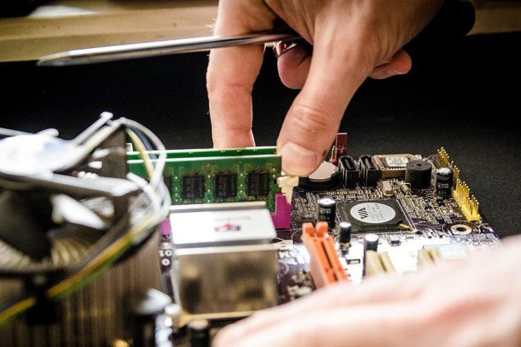 RIPARAZIONE PC E NOTEBOOK A BRACCIANO E ANGUILLARA